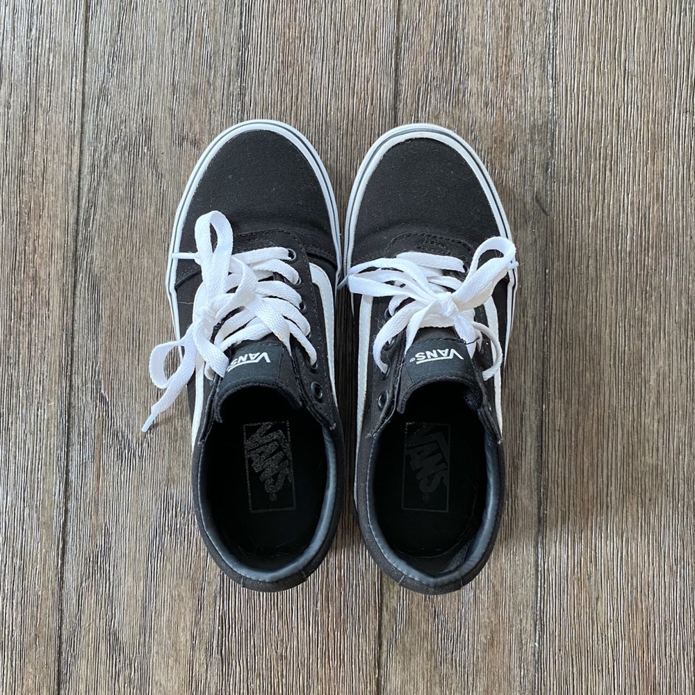 Womens Vans - Picture 8 of 9